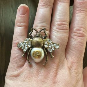 Gucci Bee ring with Interlocking G
